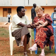 Rose talks with Anne Merriman before a shoot